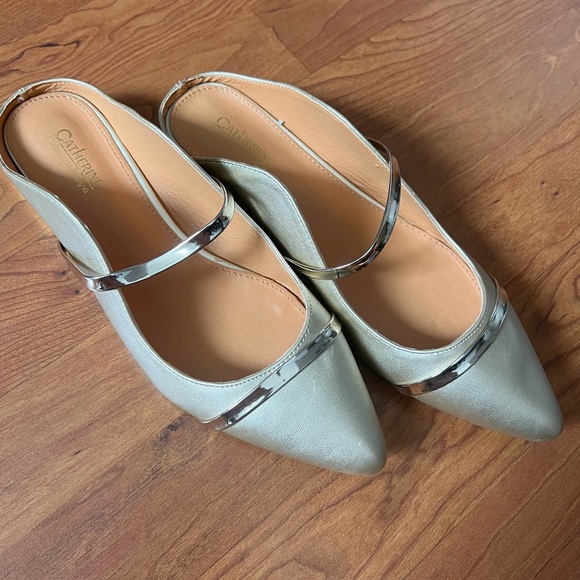 NWOT Catherine Malandrino Gold Turner Flats, Size 8.5 - Picture 3 of 7